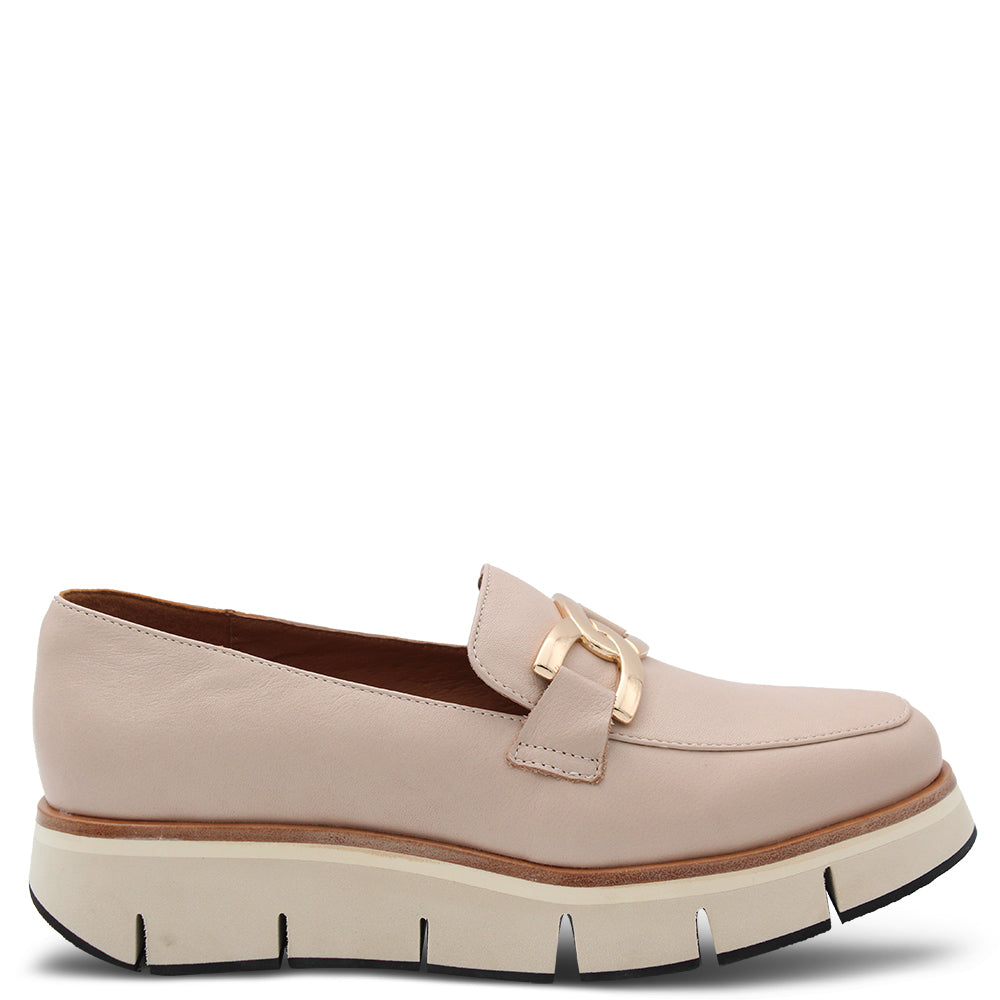 Alfie & Evie Bully Women's Flat Casual Naked