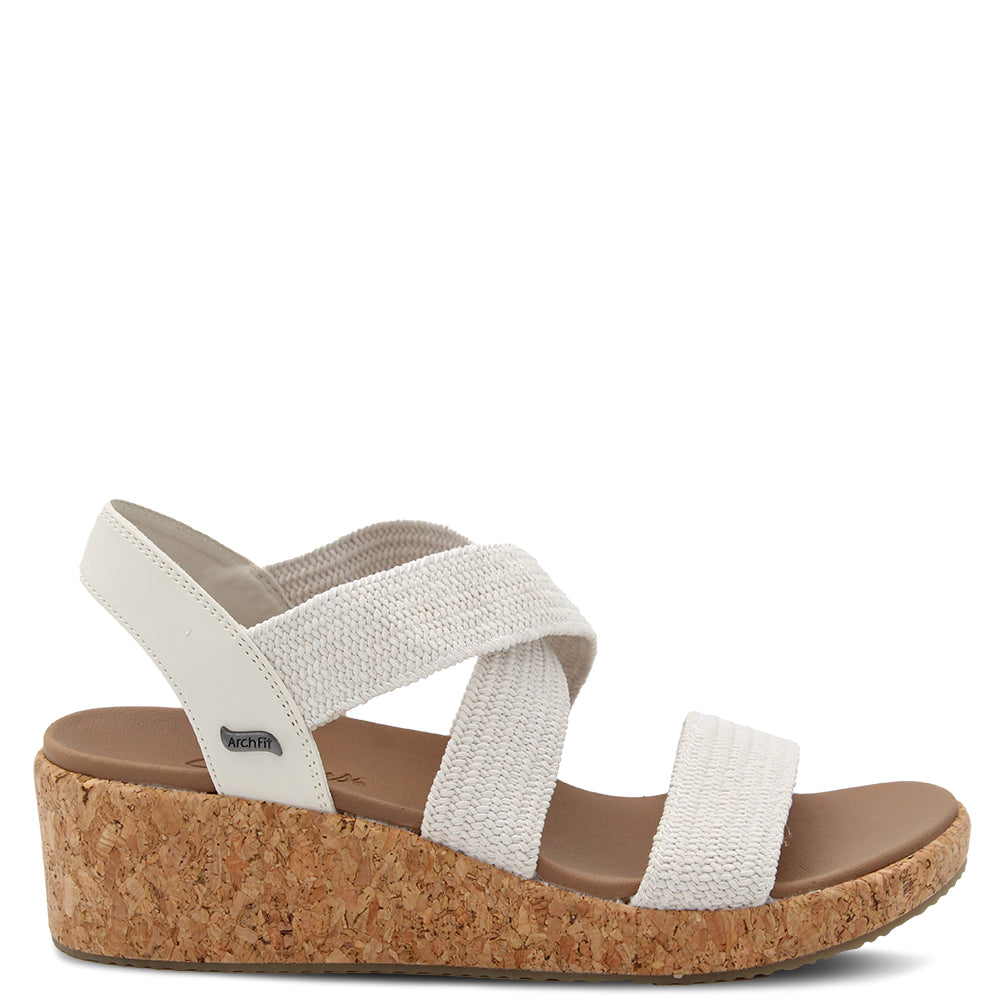 BEVERLEE LOVE STAYS WOMENS WEDGE SANDAL