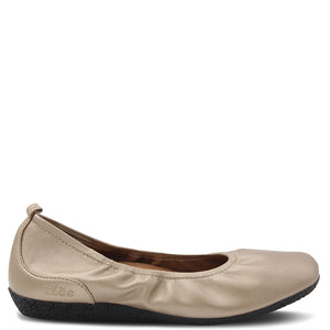 Taos Chit Chat Women's Ballet Flats