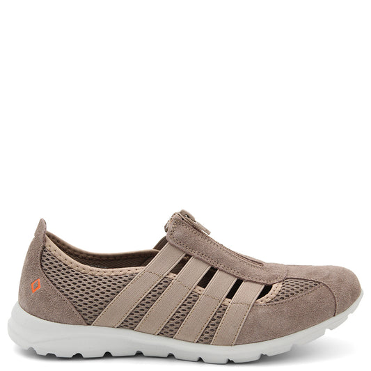CC Resorts Christine Women's Sneaker 