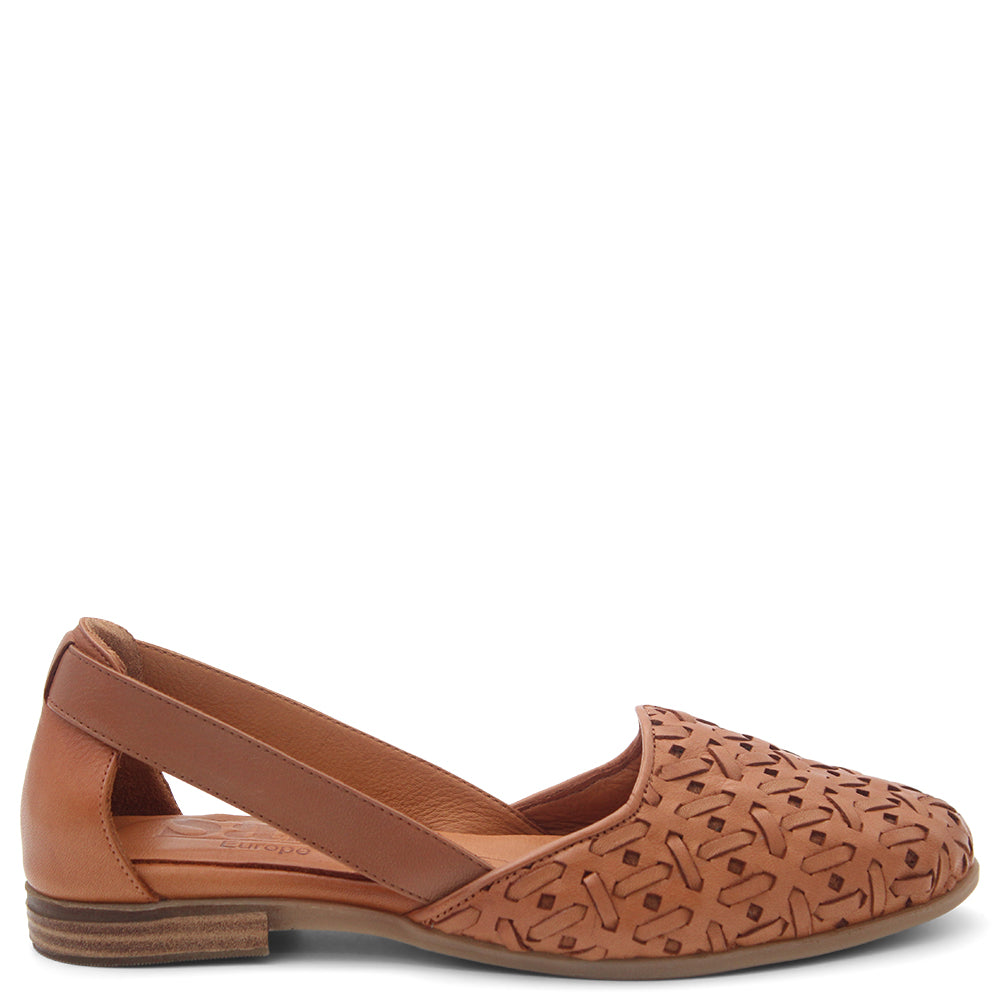 Sala Cressa Womens Flat Court Coconut