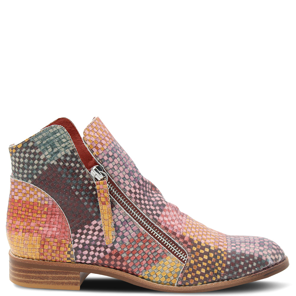 Django & Juliette Nory's Womens Flat Boots