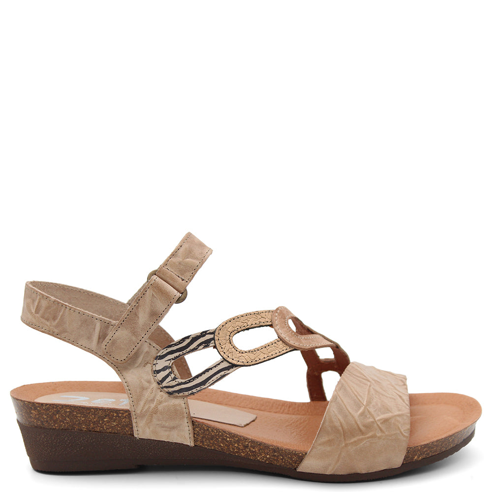 ZETA WOMENS WEDGE SANDAL BEIGE MULTI