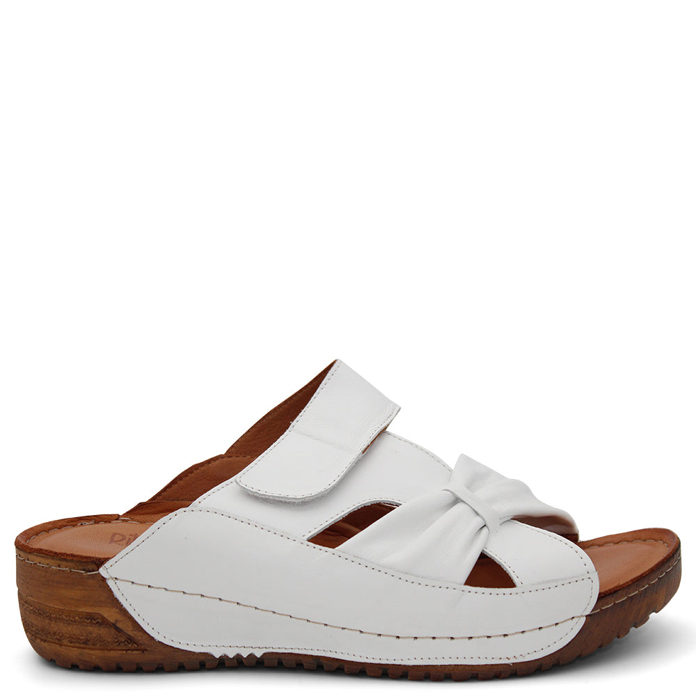 Rilassare Trinder Women's Wedge Sandal