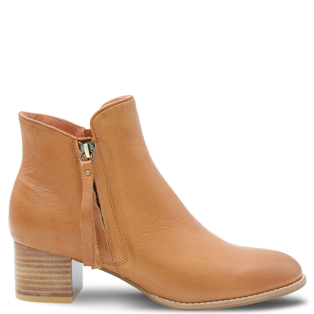 Django & Juliette Yaura Womens Heel Ankle Boots