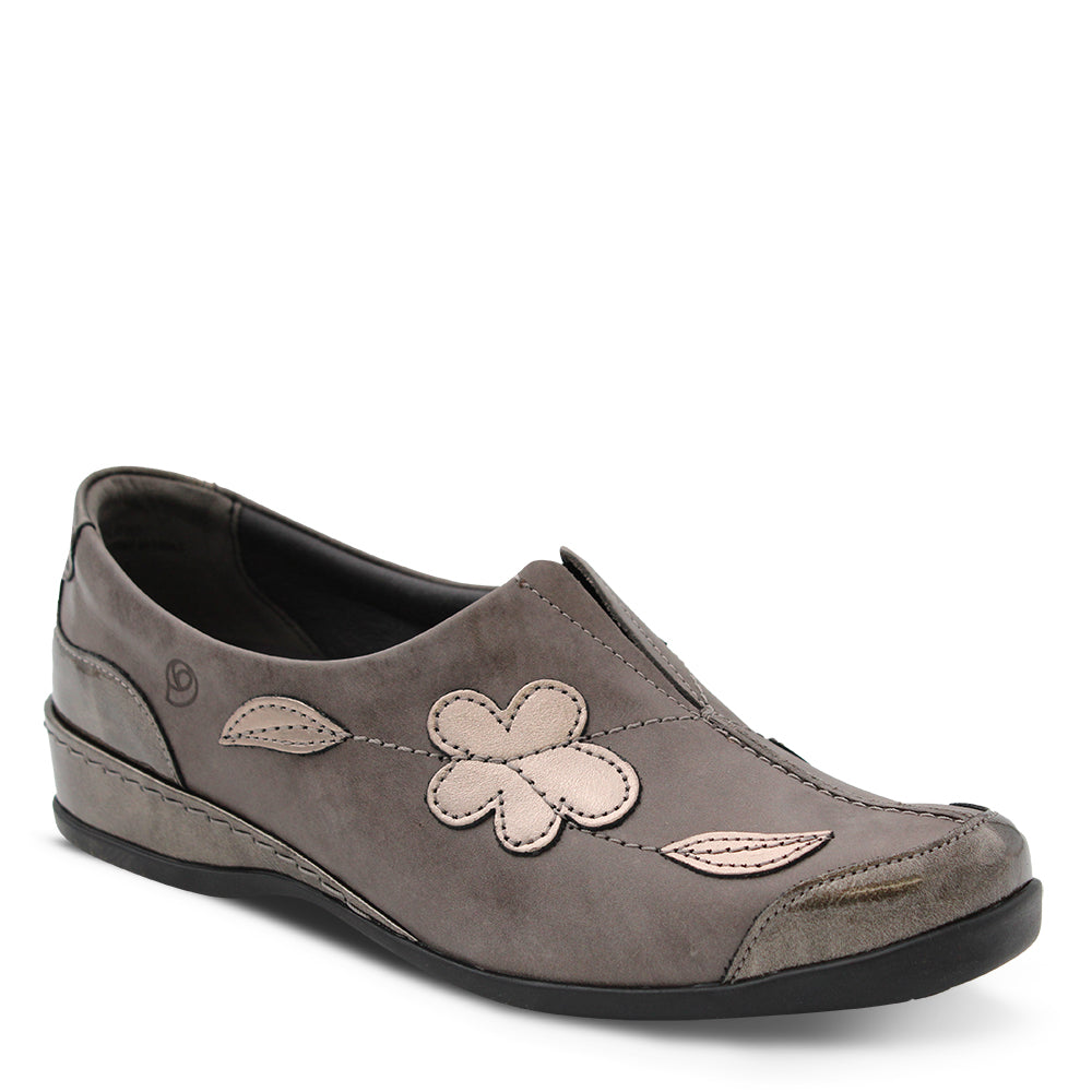 Suave Adeline Womens Flat Cloudy