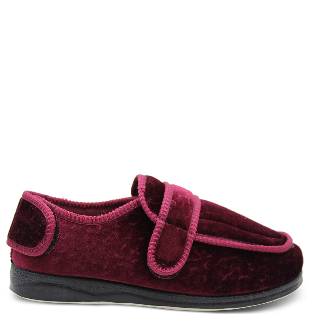 Panda Elisa Women's Slippers - Winter Slippers Online – Manning Shoes