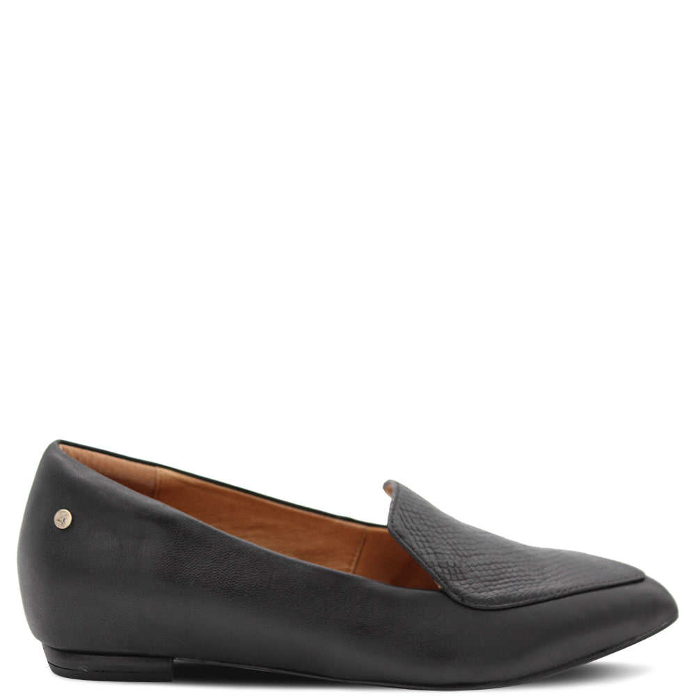 Frankie4 Faye Women's Flat Loafer Style Shoes Black