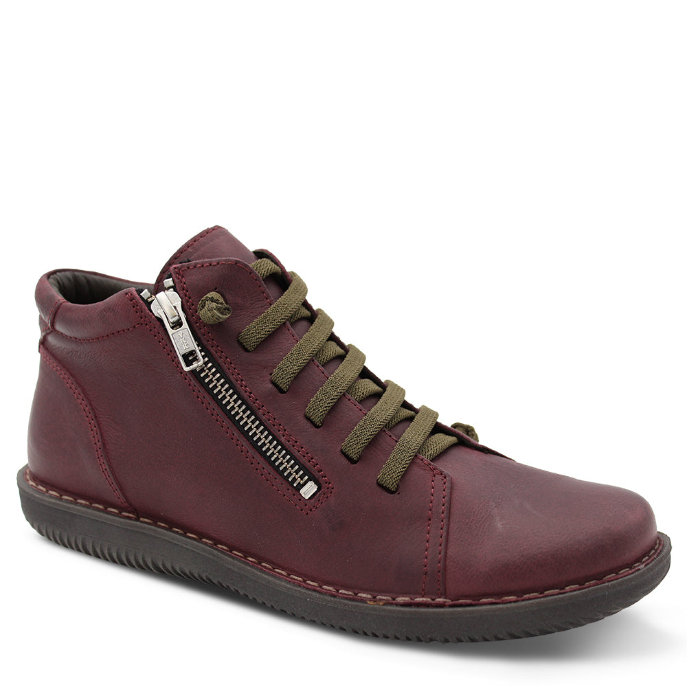 Zeta Madge Women's Flat Boot Vino Red