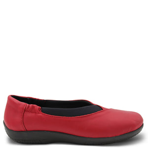 Zeta Pleat Women's Slip On Shoes Red