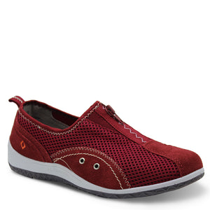 CC Resorts Sorrell Red Casual Flat